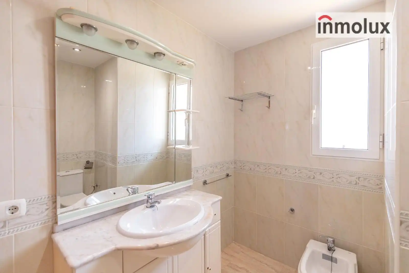 Baño de Piso en venta en Alicante / Alacant con Aire acondicionado, Calefacción y Terraza