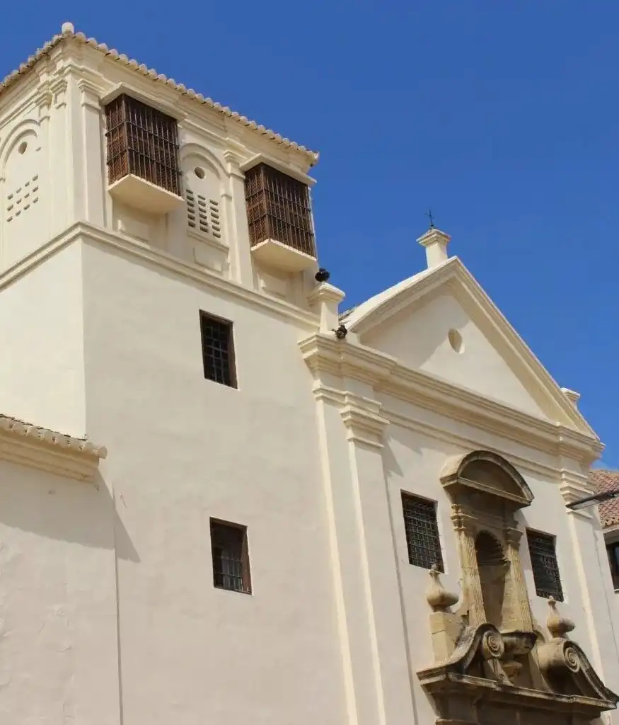 Vista exterior de Piso en venta en Vélez-Málaga con Calefacción y Terraza