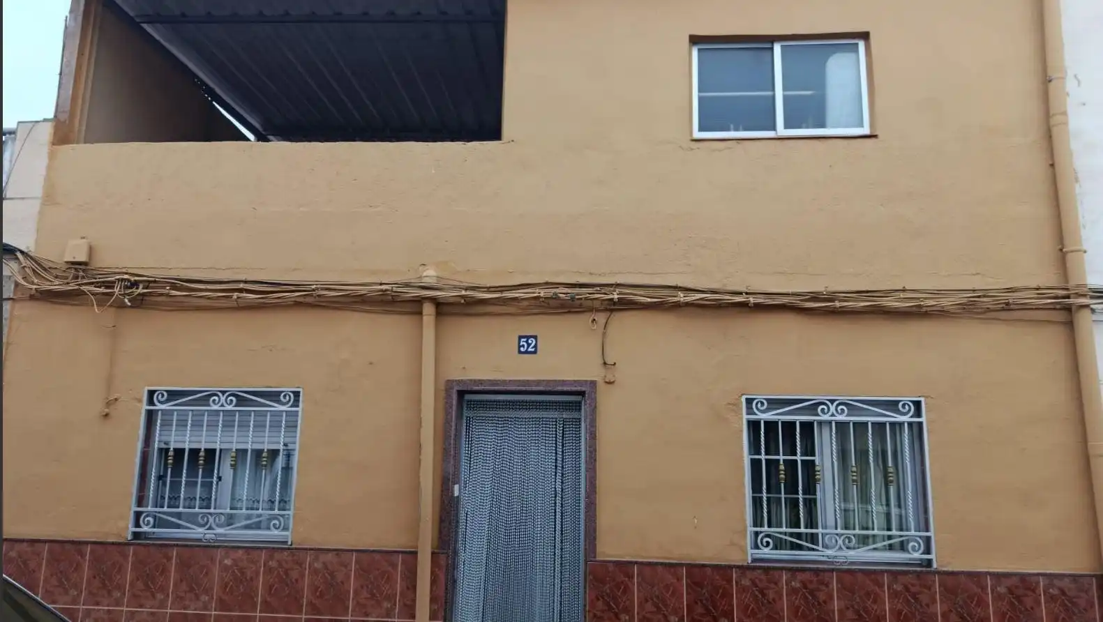 Vista exterior de Casa o xalet en venda en Castellón de la Plana / Castelló de la Plana amb Aire condicionat, Terrassa i Traster