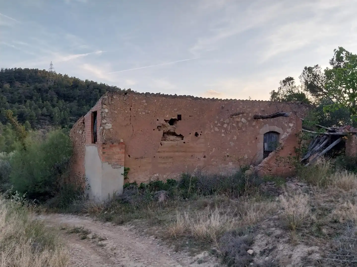 Vista exterior de Terreno en venta en La Torre de l'Espanyol