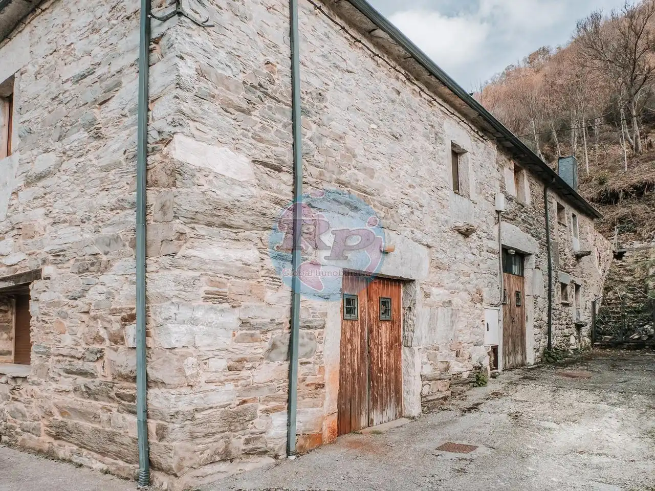 Außenansicht von Country house zum Verkauf in Barjas mit Heizung, Privatgarten und Terrasse