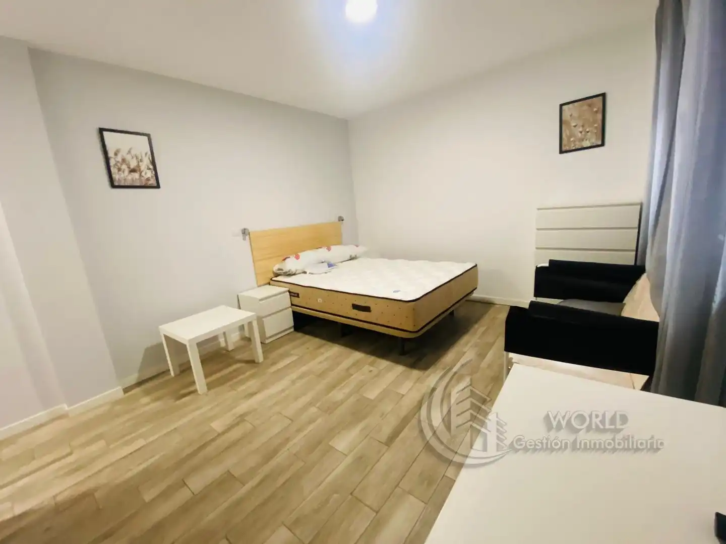 Study for rent in Madrid  with Air Conditioner, Heating and Furnished