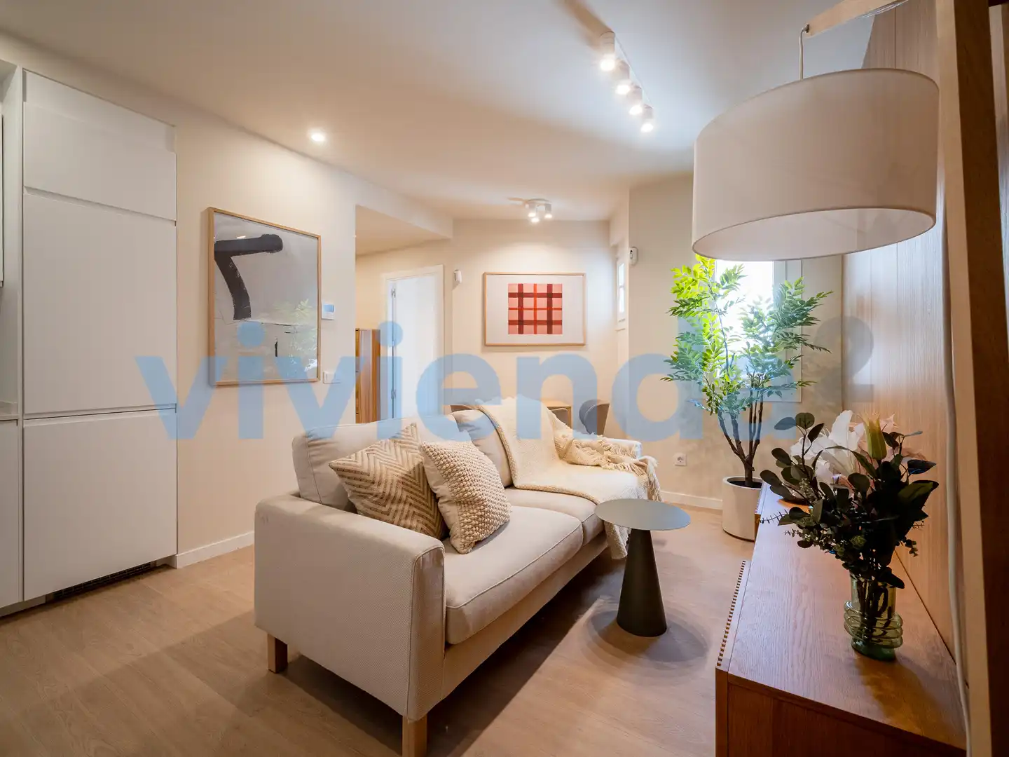 Sala de estar de Piso de alquiler en  Madrid Capital con Aire acondicionado, Calefacción y Balcón