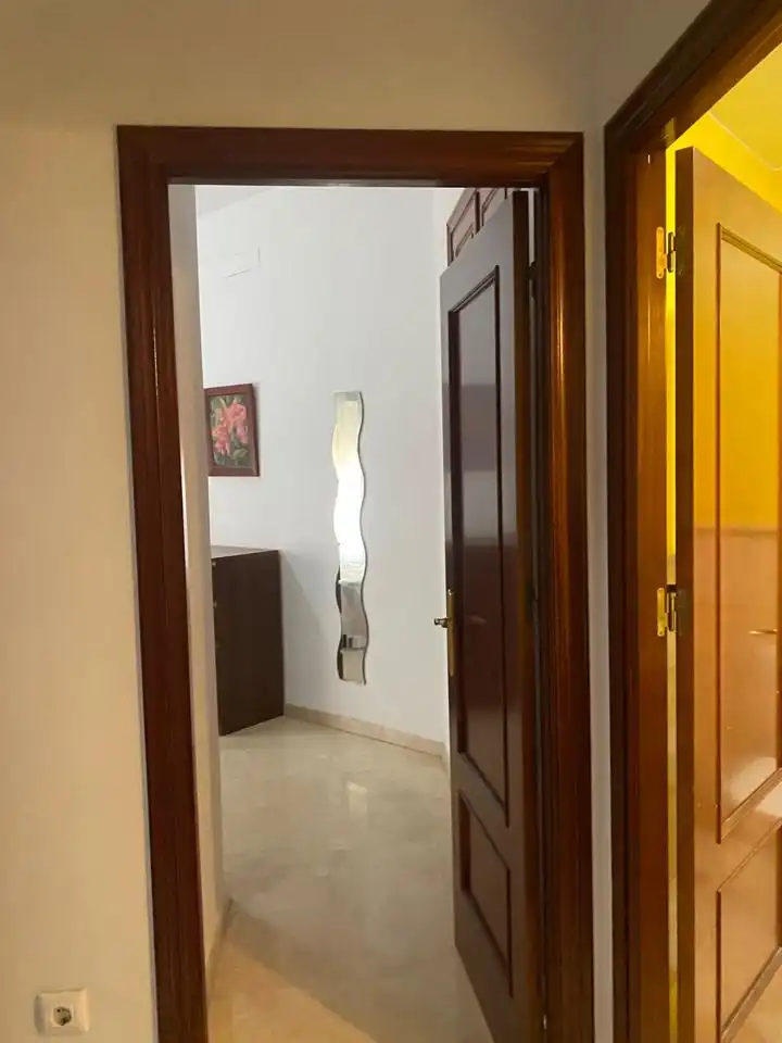 Planta baixa en venda en Dos Hermanas amb Aire condicionat i Moblat