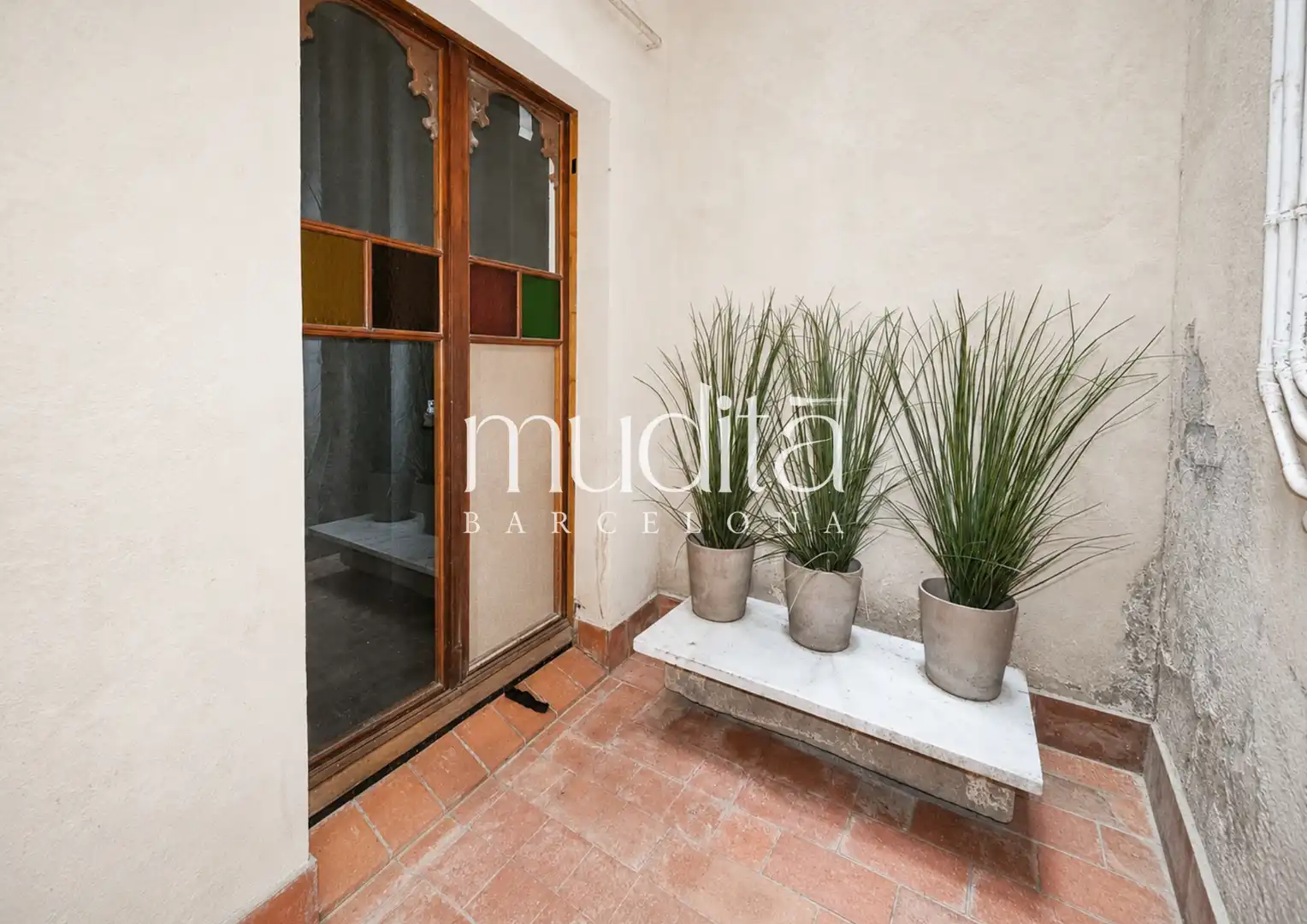 Apartments for sale in Barcelona  with Heating and Alarm