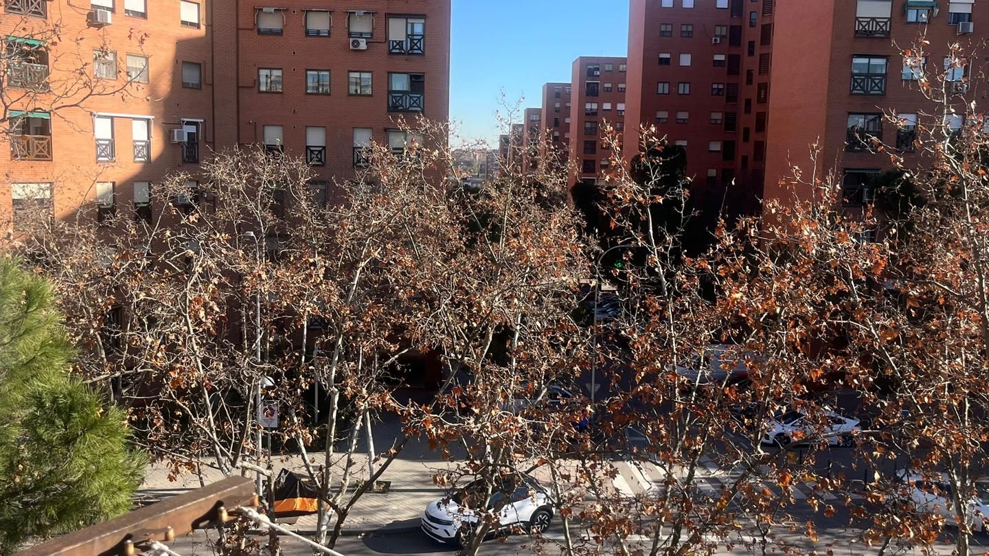 Exterior view of Flat for sale in  Madrid Capital  with Air Conditioner