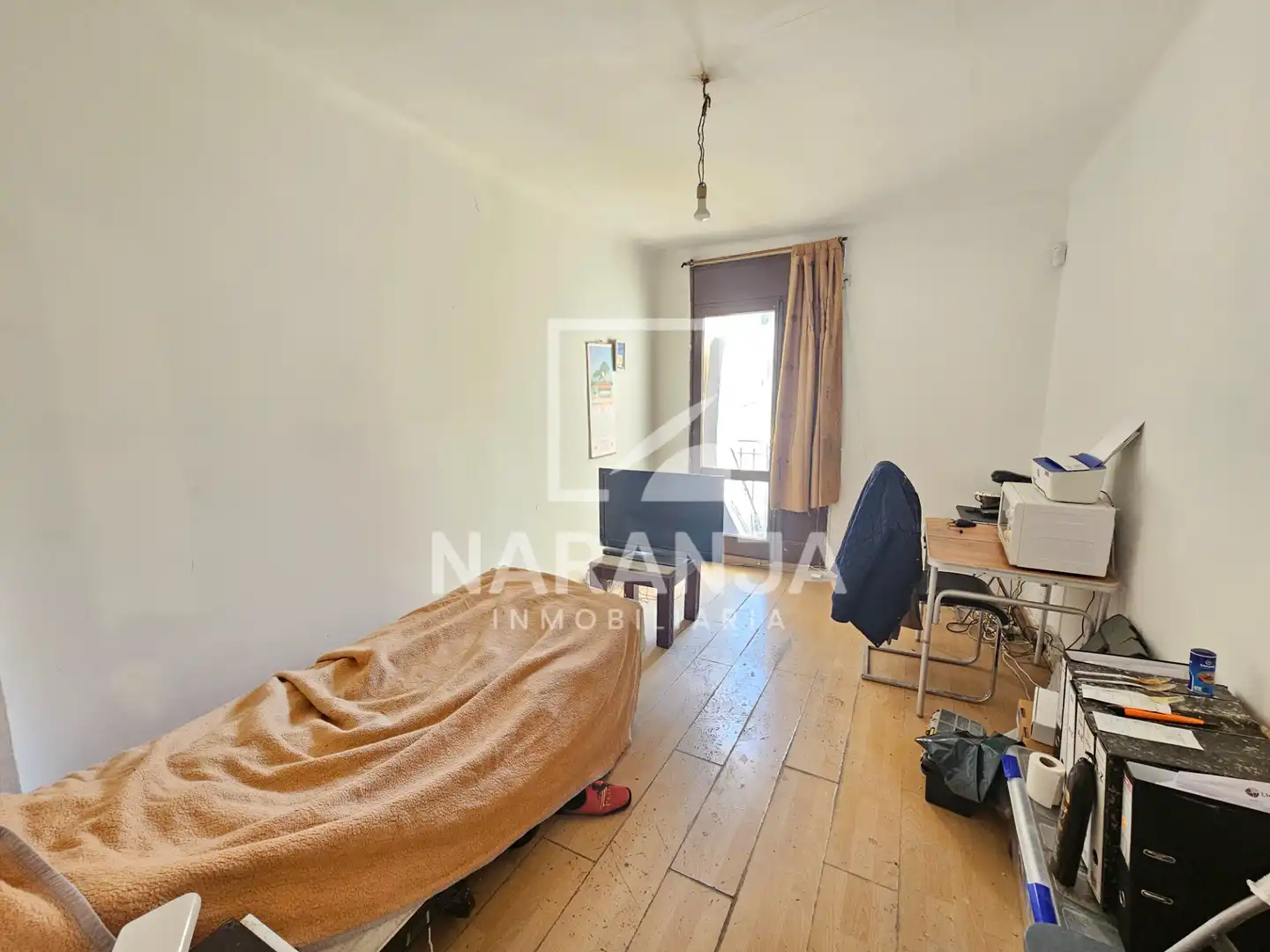 Habitación de Piso en venta en Barcelona con Balcón