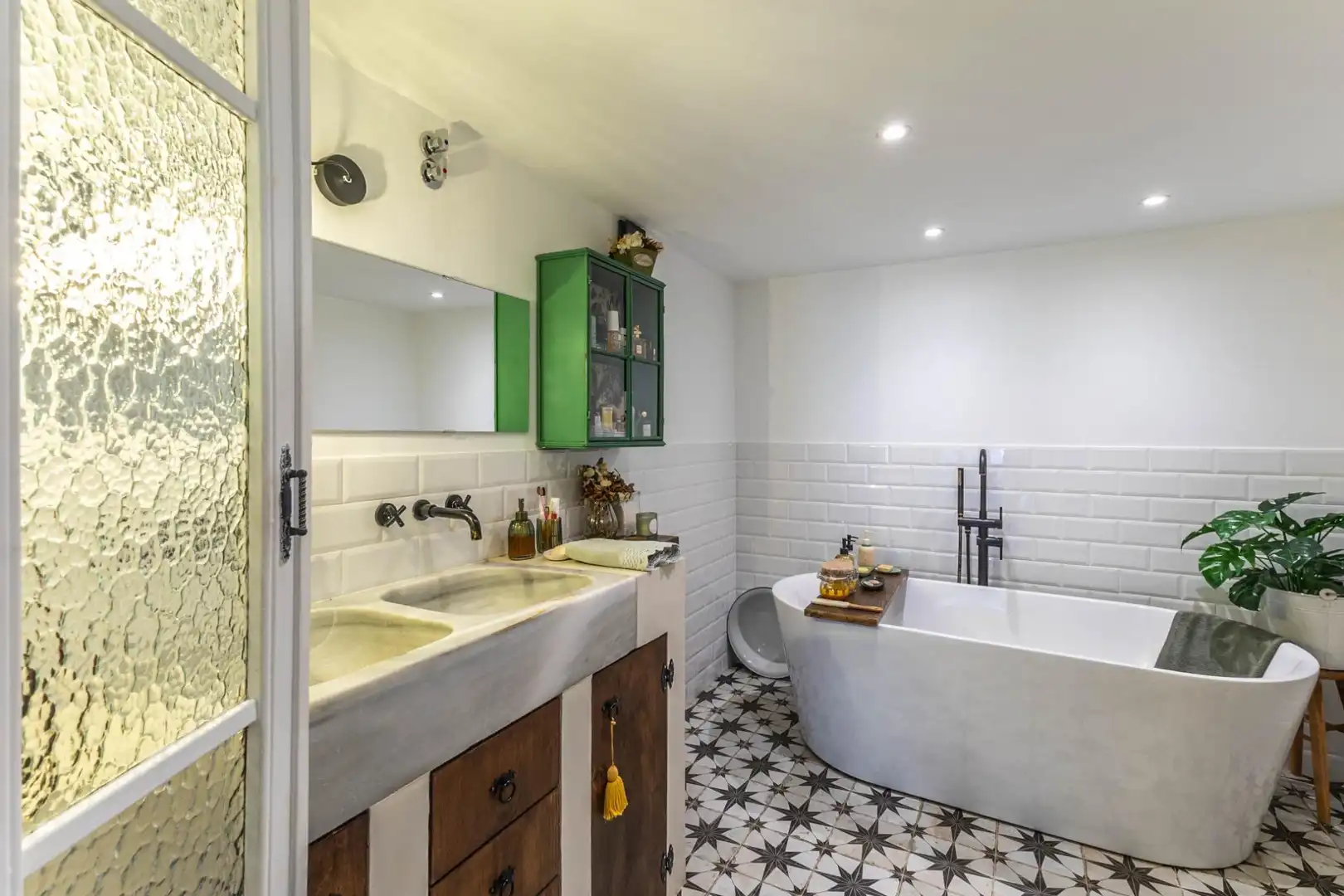 Bathroom of Houses for sale in Molins de Rei  with Air Conditioner, Heating and Parquet flooring