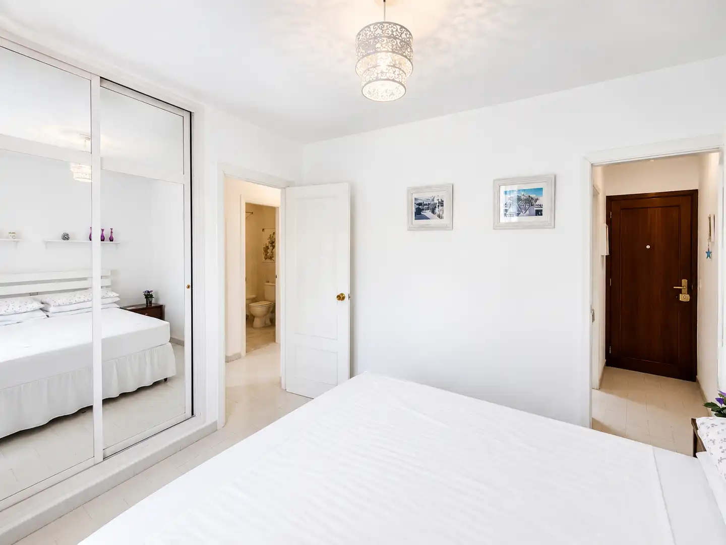 Dormitori de Apartament en venda en Benalmádena amb Terrassa, Moblat i Piscina comunitària