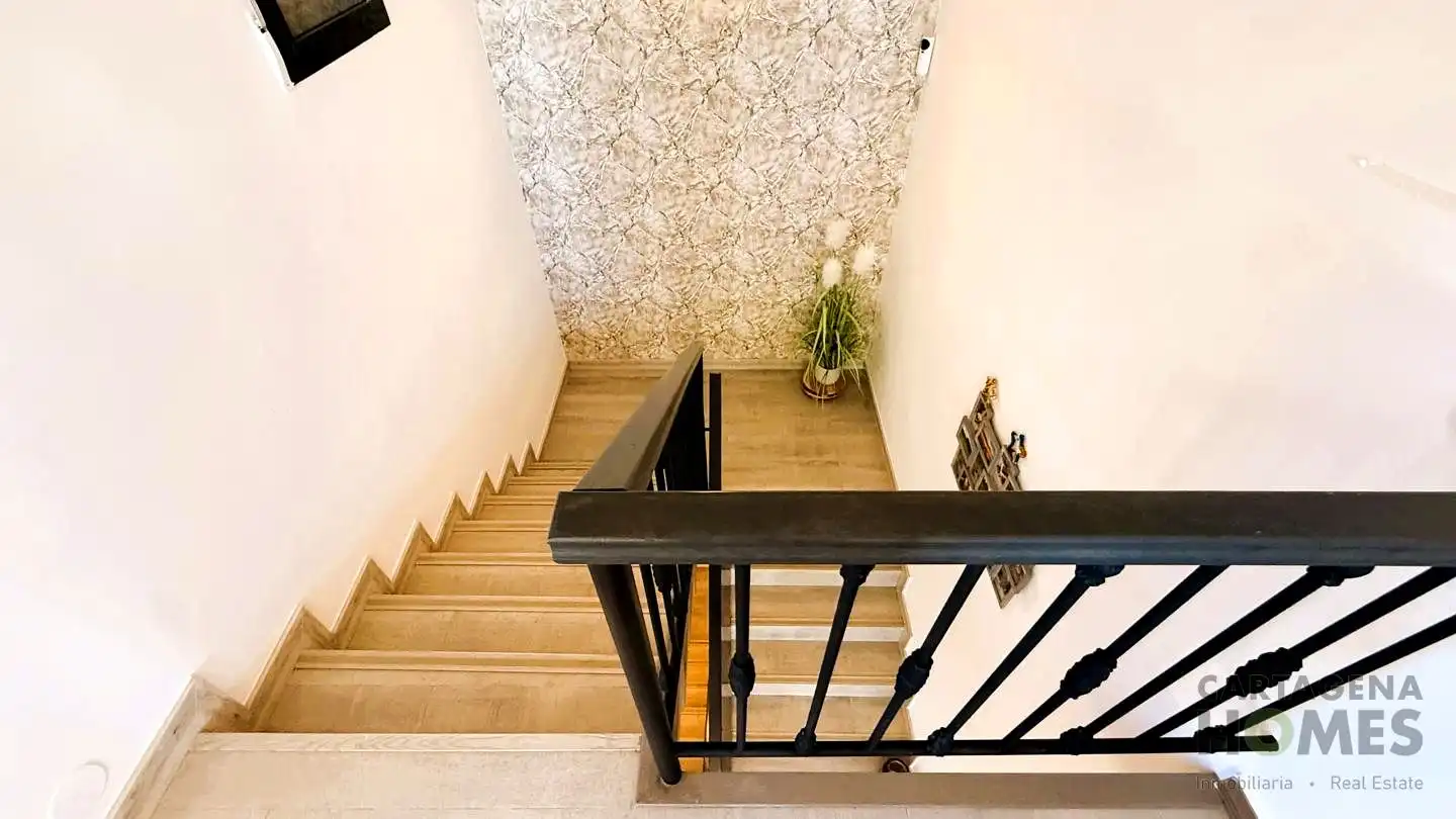 Casa adosada en venta en Cartagena con Aire acondicionado, Jardín privado y Parquet