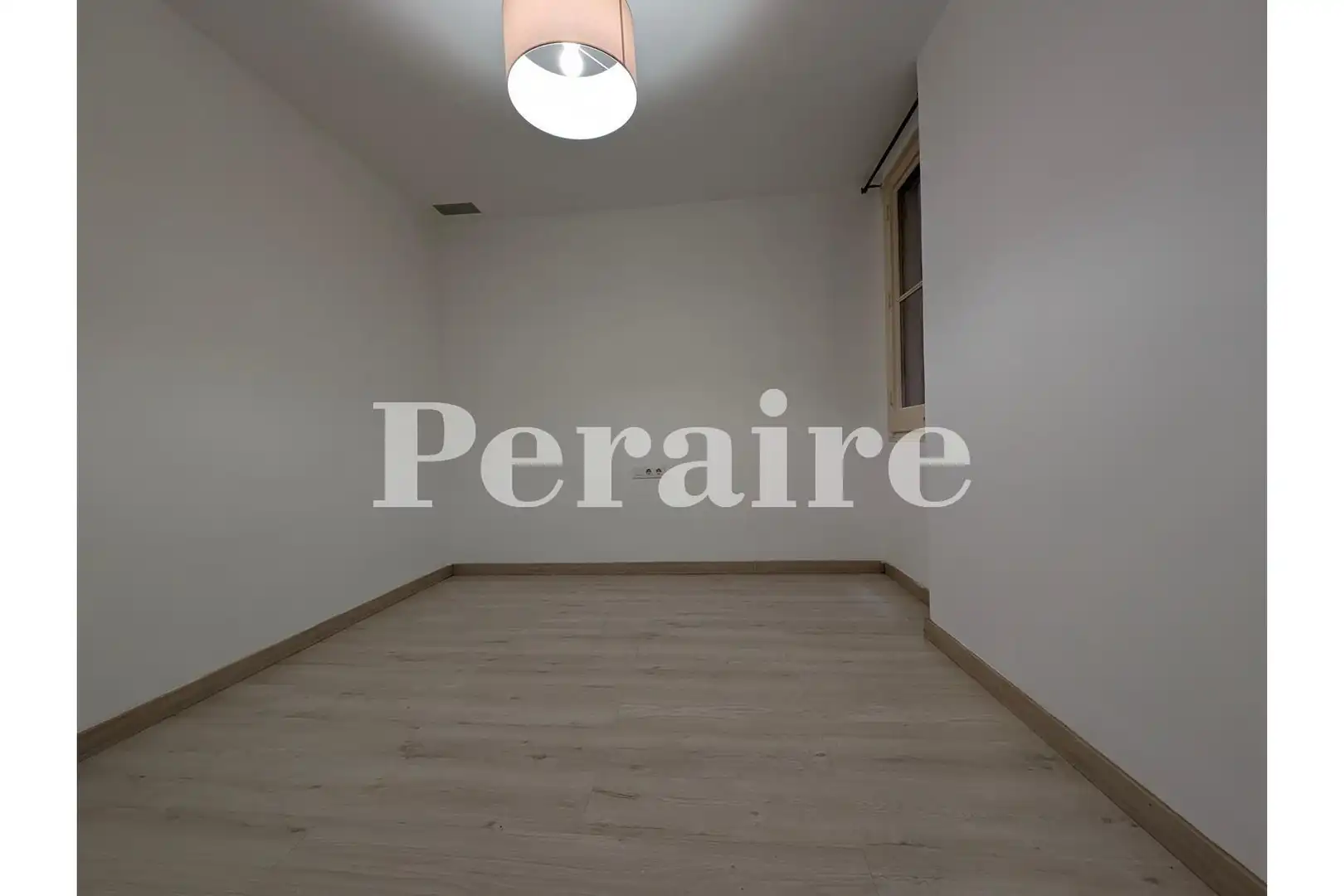 Flat with terrace to rent in Calle Rocafort 80, imagen 16