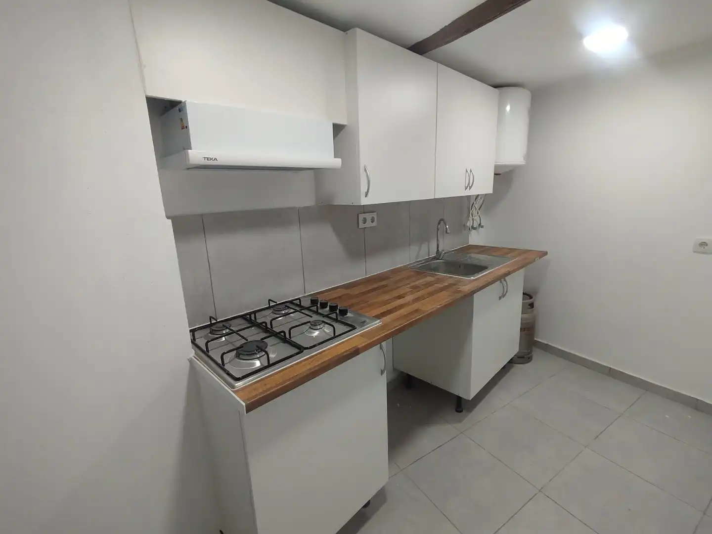 Cuina de Finca rústica en venda en Tamarite de Litera amb Traster