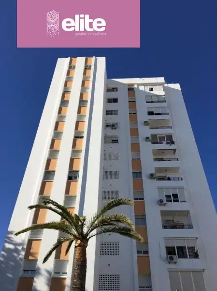 Vista exterior de Pis en venda en Jerez de la Frontera amb Terrassa
