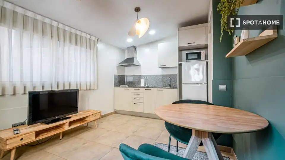 Kitchen of Flat for rent in Barcelona  with Air Conditioner, Heating and Furnished