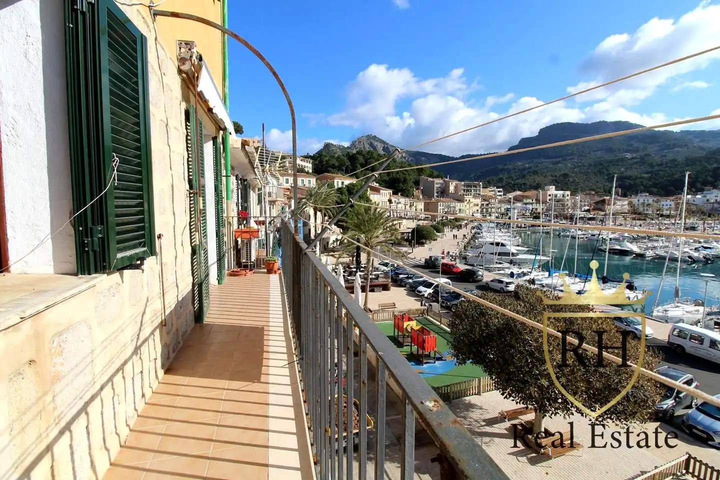 Außenansicht von Wohnung zum Verkauf in Sóller mit Klimaanlage und Balkon