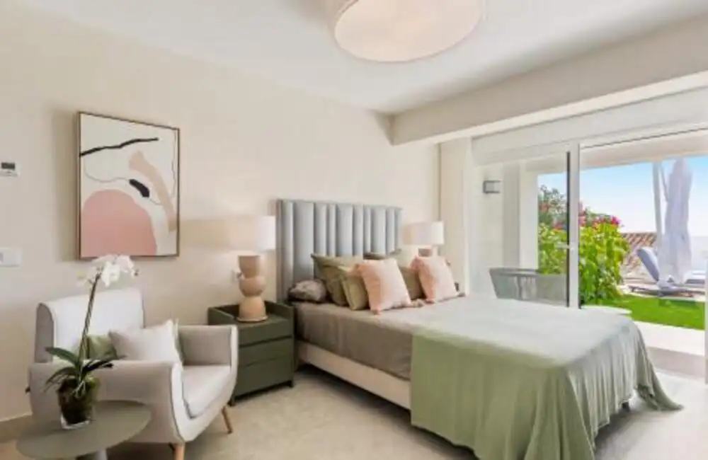 Habitación de Casa o chalet en venta en Estepona con Aire acondicionado, Jardín privado y Terraza
