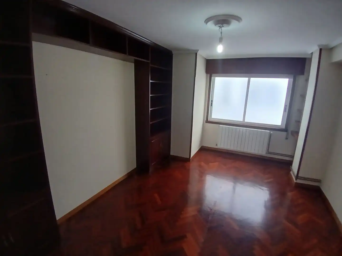 Habitación de Piso en venta en Ferrol con Calefacción y Trastero