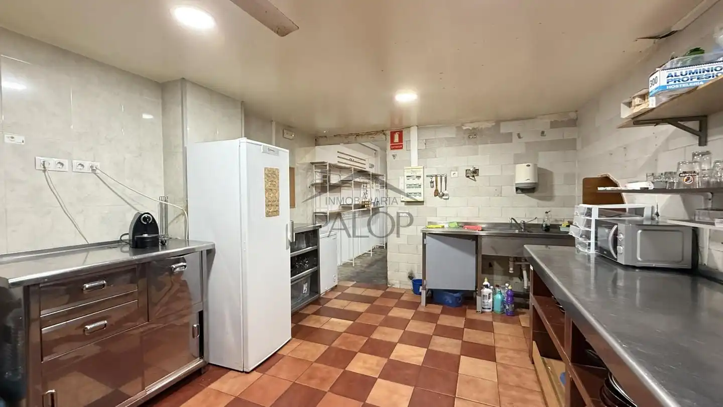 Cocina de Local en venta en El Genovés con Aire acondicionado