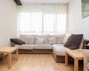 Sala d'estar de Apartament de lloguer en  Barcelona Capital amb Aire condicionat, Calefacció i Parquet