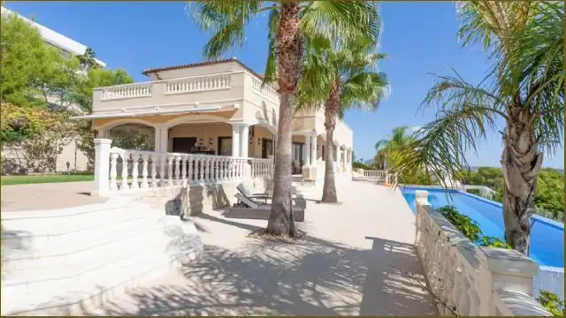 House for sale in La Fustera, imagen 3