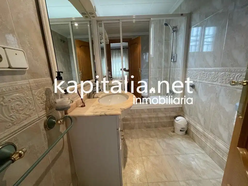 Baño de Casa o chalet en venta en Alzira con Aire acondicionado, Jardín privado y Terraza