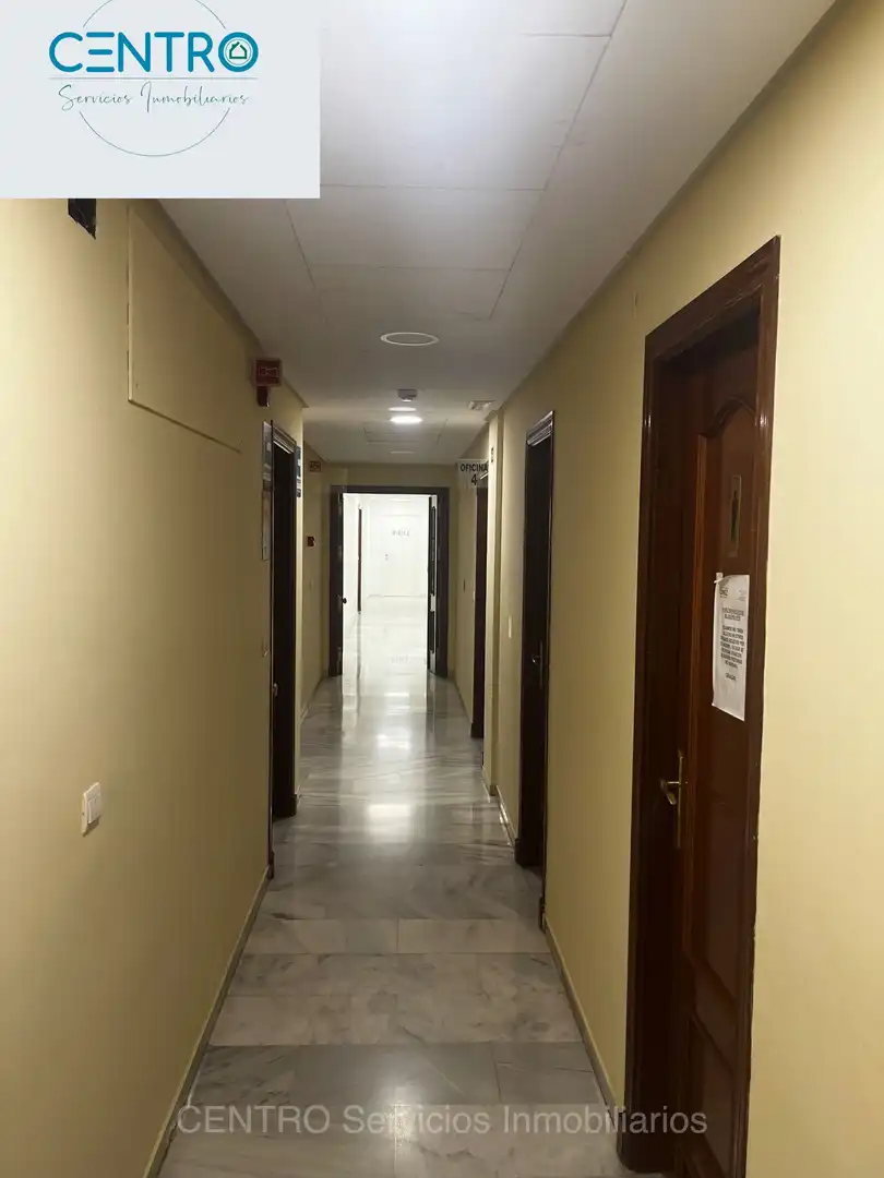 Office for rent in Algeciras