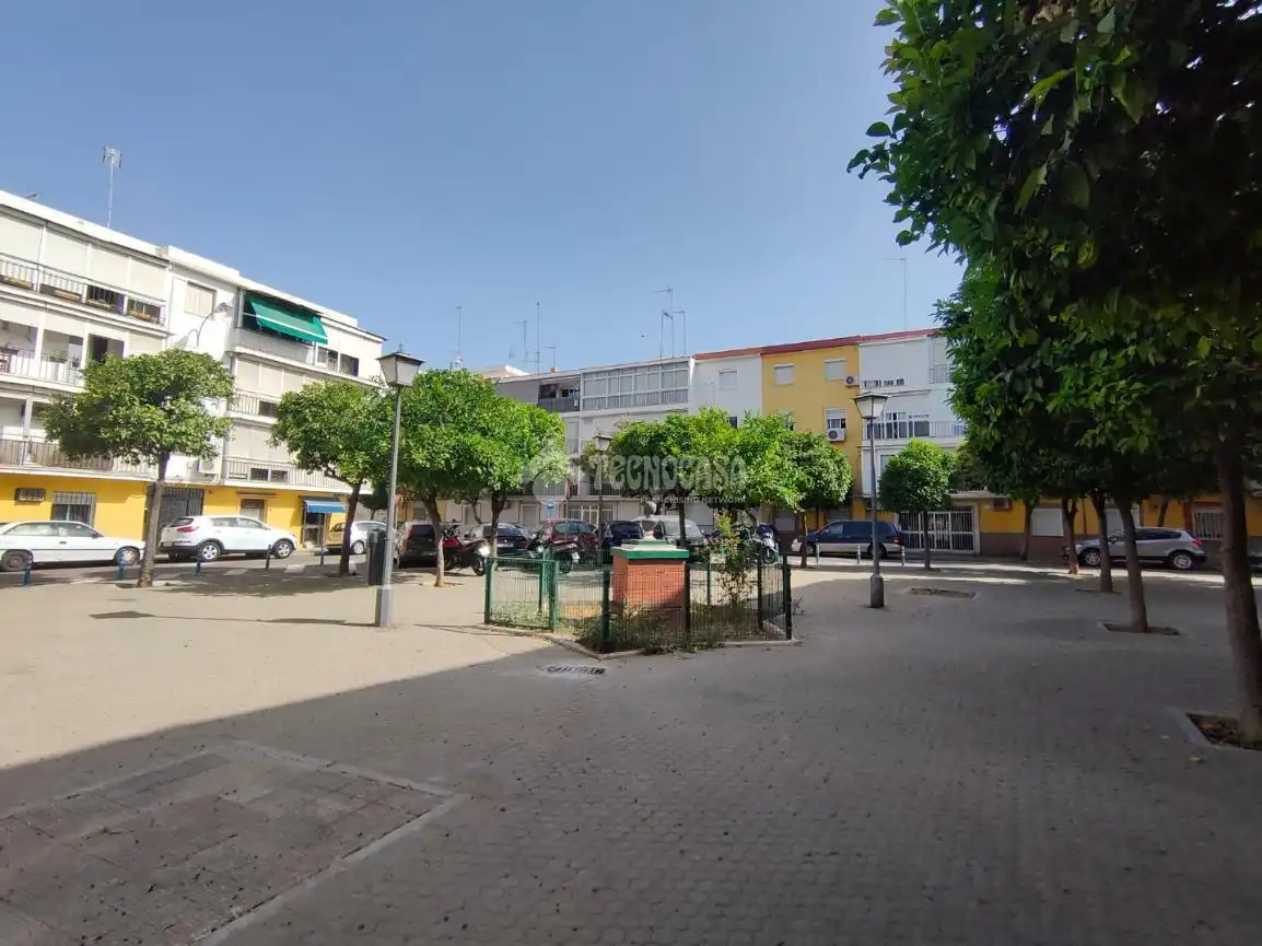 Exterior view of Flat for rent in Sevilla  with Terrace