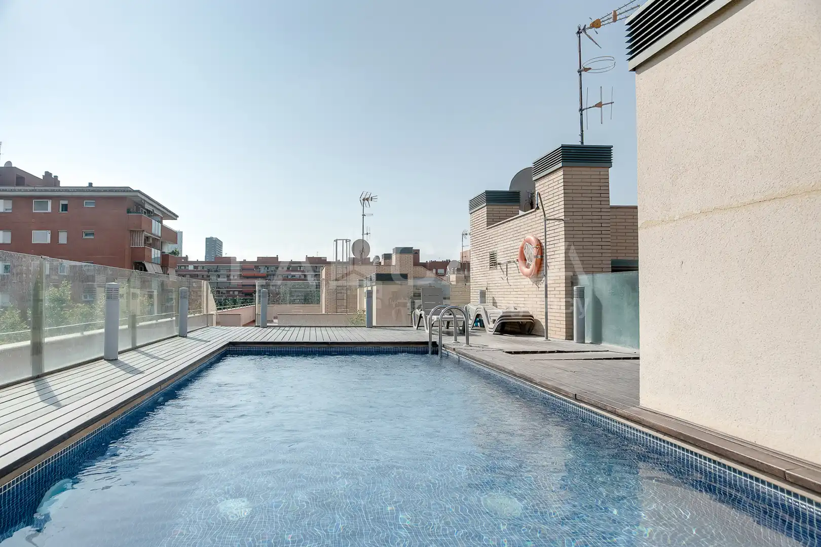 Piscina de Pis en venda en Barcelona amb Piscina