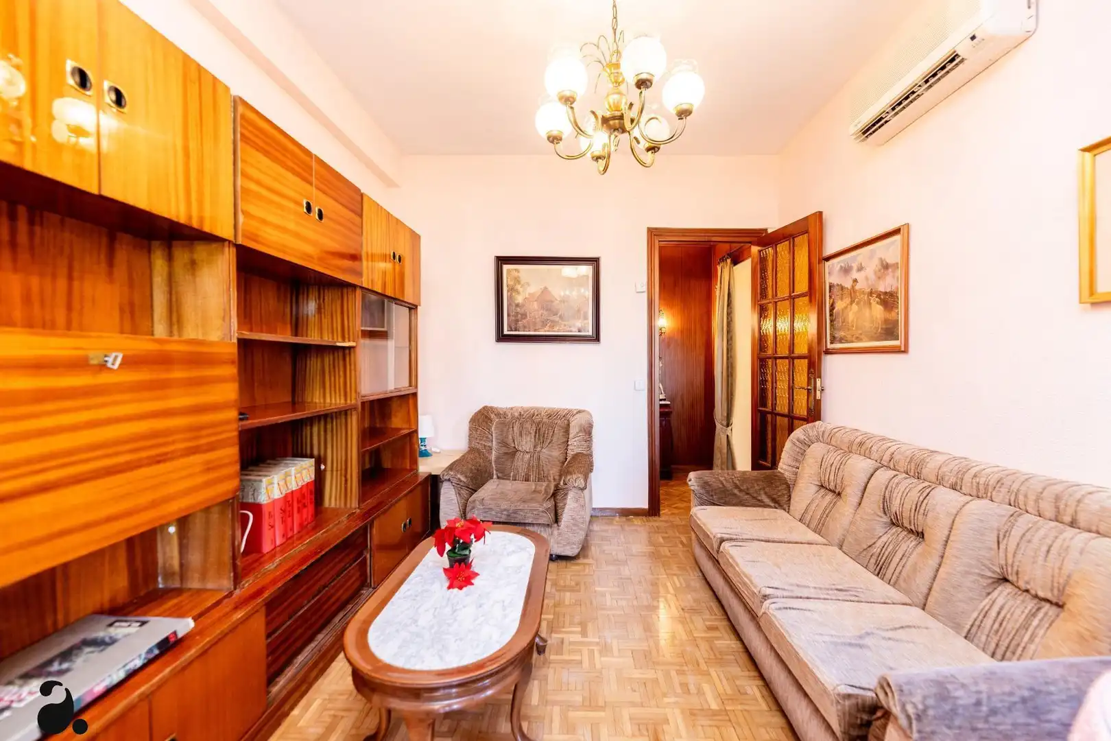 Sala d'estar de Pis en venda en Madrid amb Aire condicionat, Calefacció i Parquet