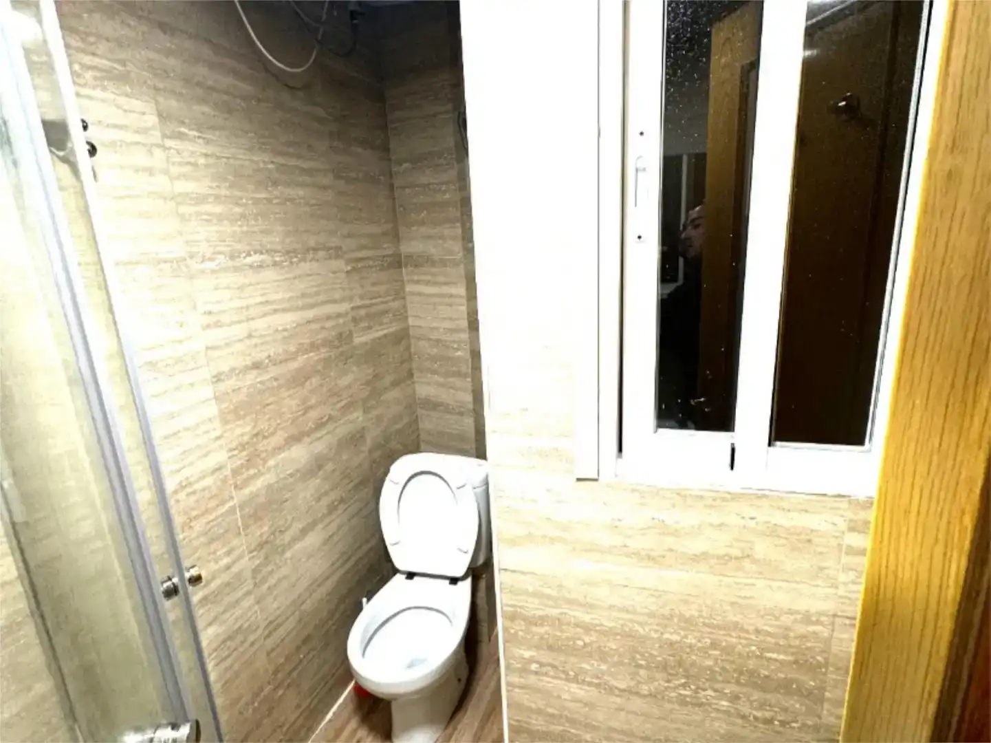 Bany de Estudi de lloguer en  Madrid Capital amb Aire condicionat