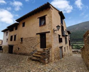 Vista exterior de Casa o xalet en venda en Mirambel amb Calefacció, Terrassa i Balcó