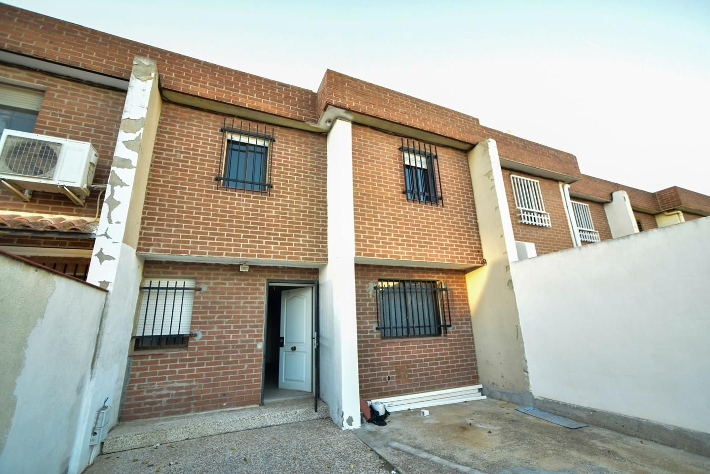 Exterior view of Single-family semi-detached for sale in Añover de Tajo  with Private garden