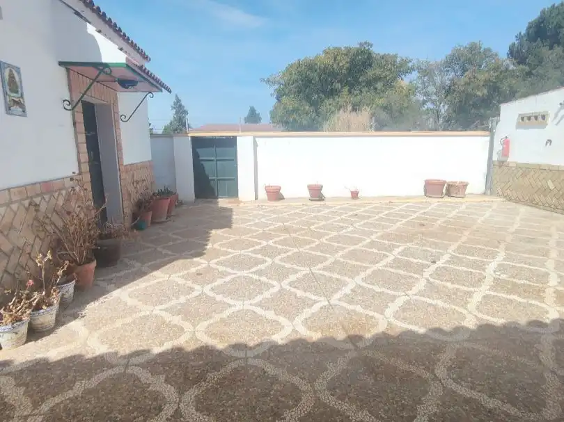 Garden of Houses for share in Carmona, Sevilla
