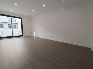 Flat with balcony for sale in Carrer del Riu