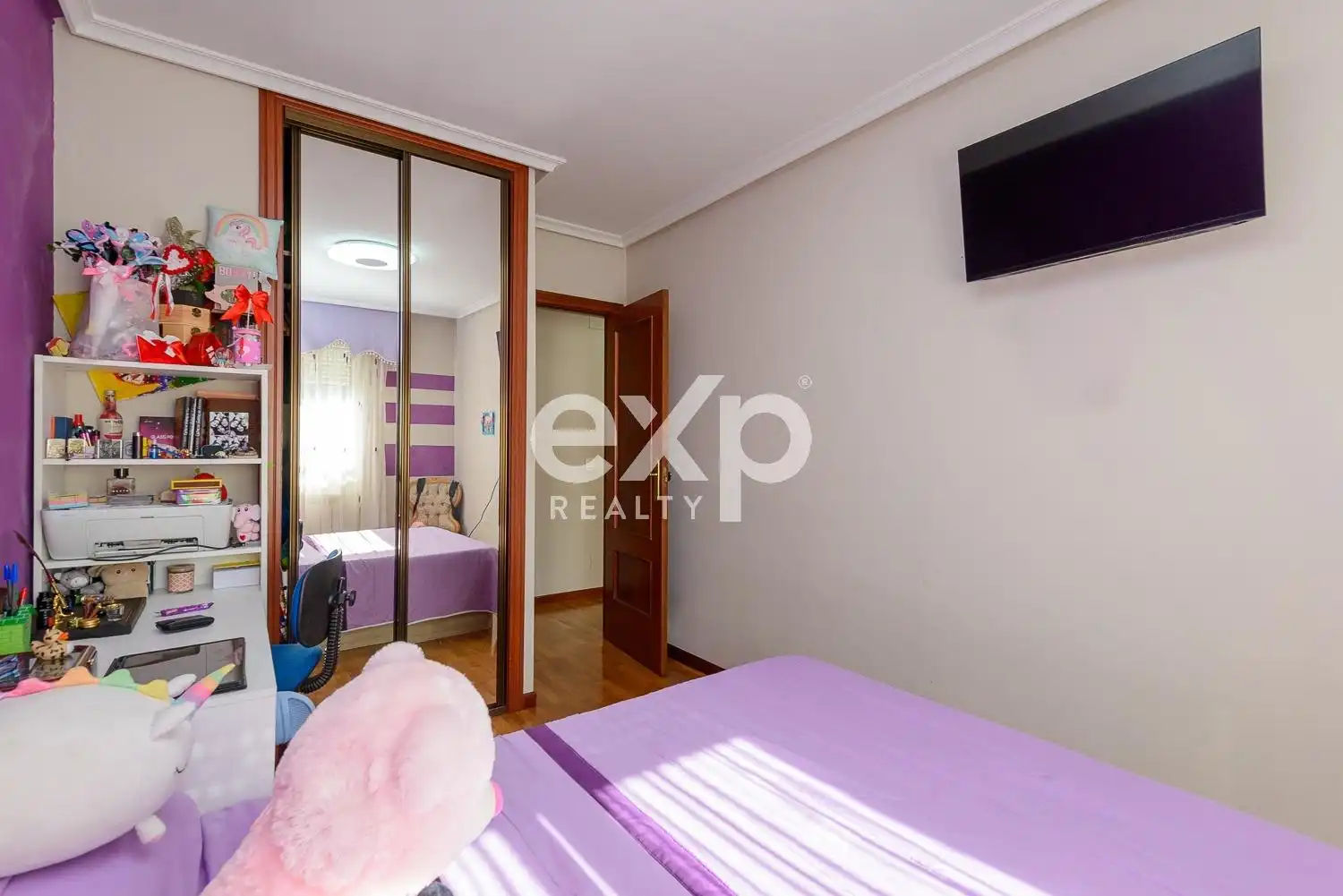 Bedroom of Flat for sale in Oviedo   with Heating, Storage room and Furnished