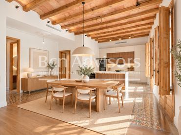 Flat with balcony for sale in Eixample