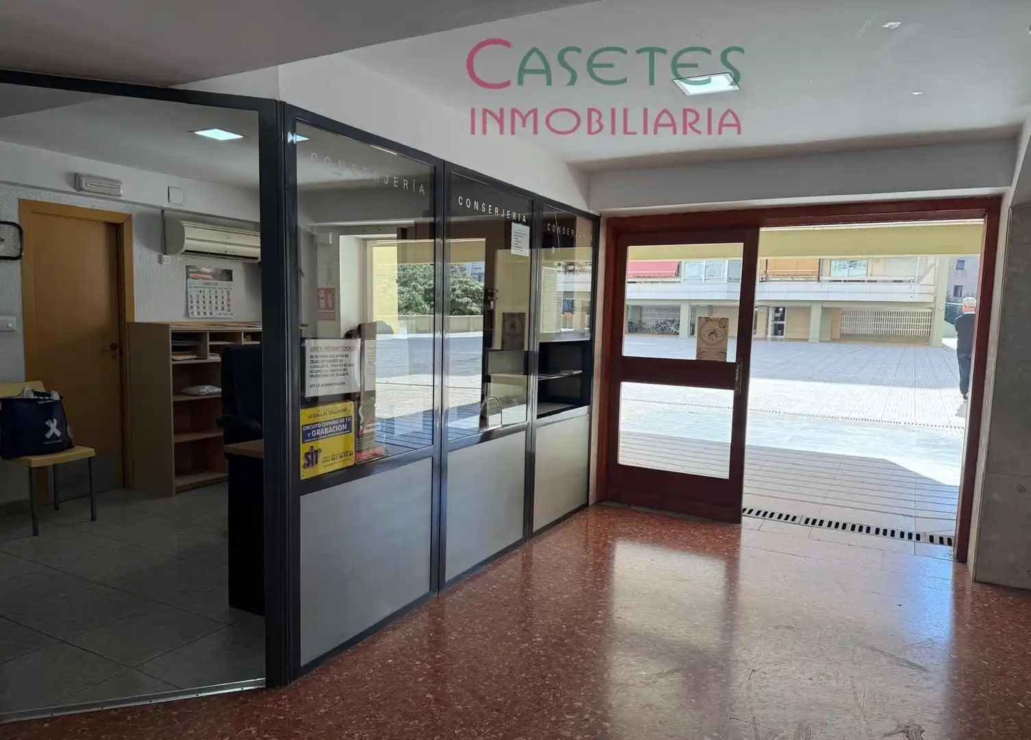 Piso en venta en Valencia con Trastero y Balcón