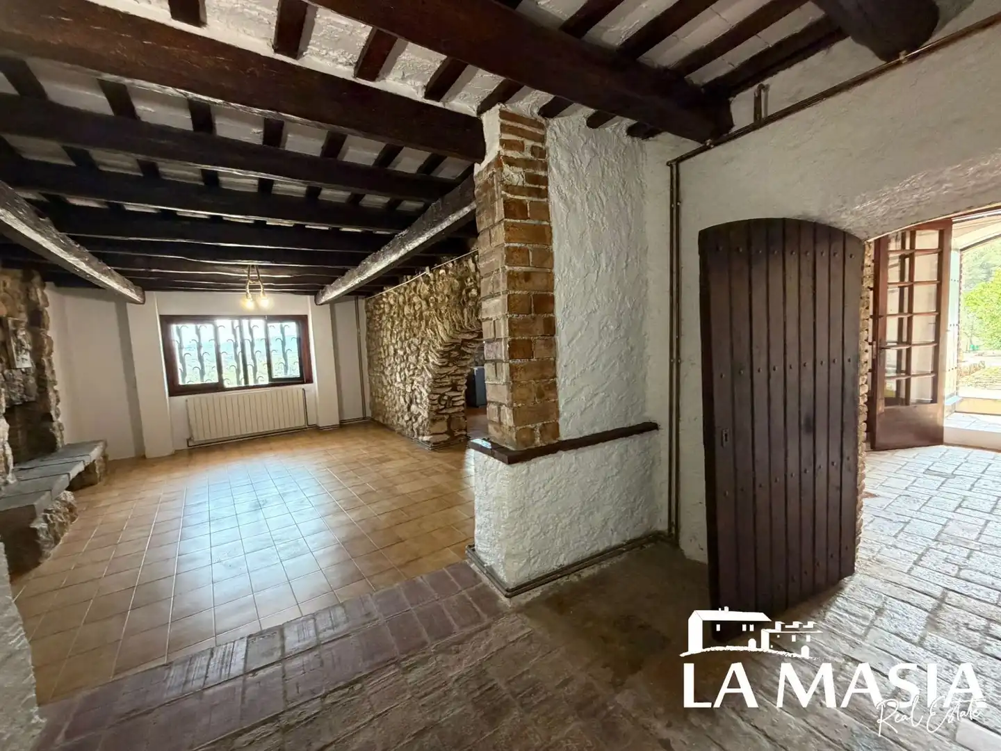 Sala de estar de Finca rústica de alquiler en Canyelles con Aire acondicionado, Calefacción y Trastero