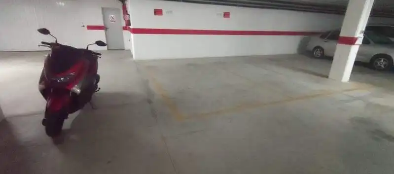 Einzelparkplatz zum Verkauf in Carrer dels Serrans 73, imagen 5