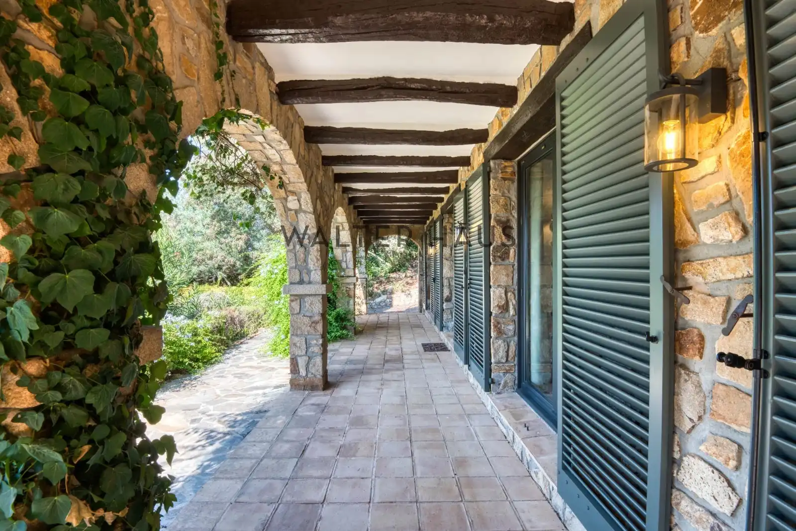 Casa amb terrassa en venda a Avinguda de Vallvanera, imagen 10