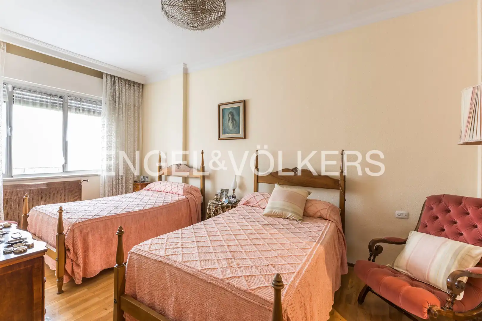 Bedroom of Flat for sale in Chamartín