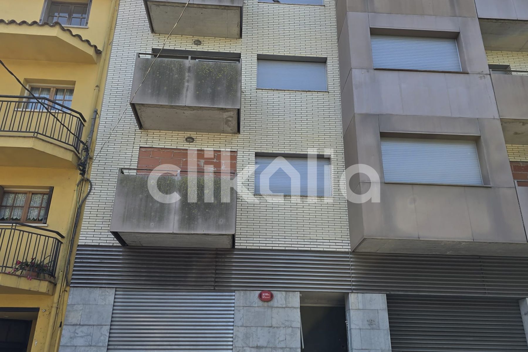 Exterior view of Flat for sale in Girona Capital