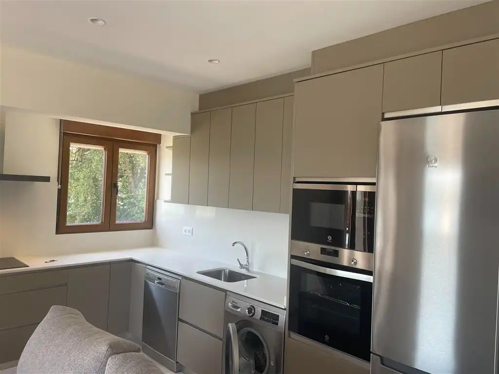 Cocina de Piso en venta en San Vicente de la Barquera con Calefacción, Amueblado y Horno