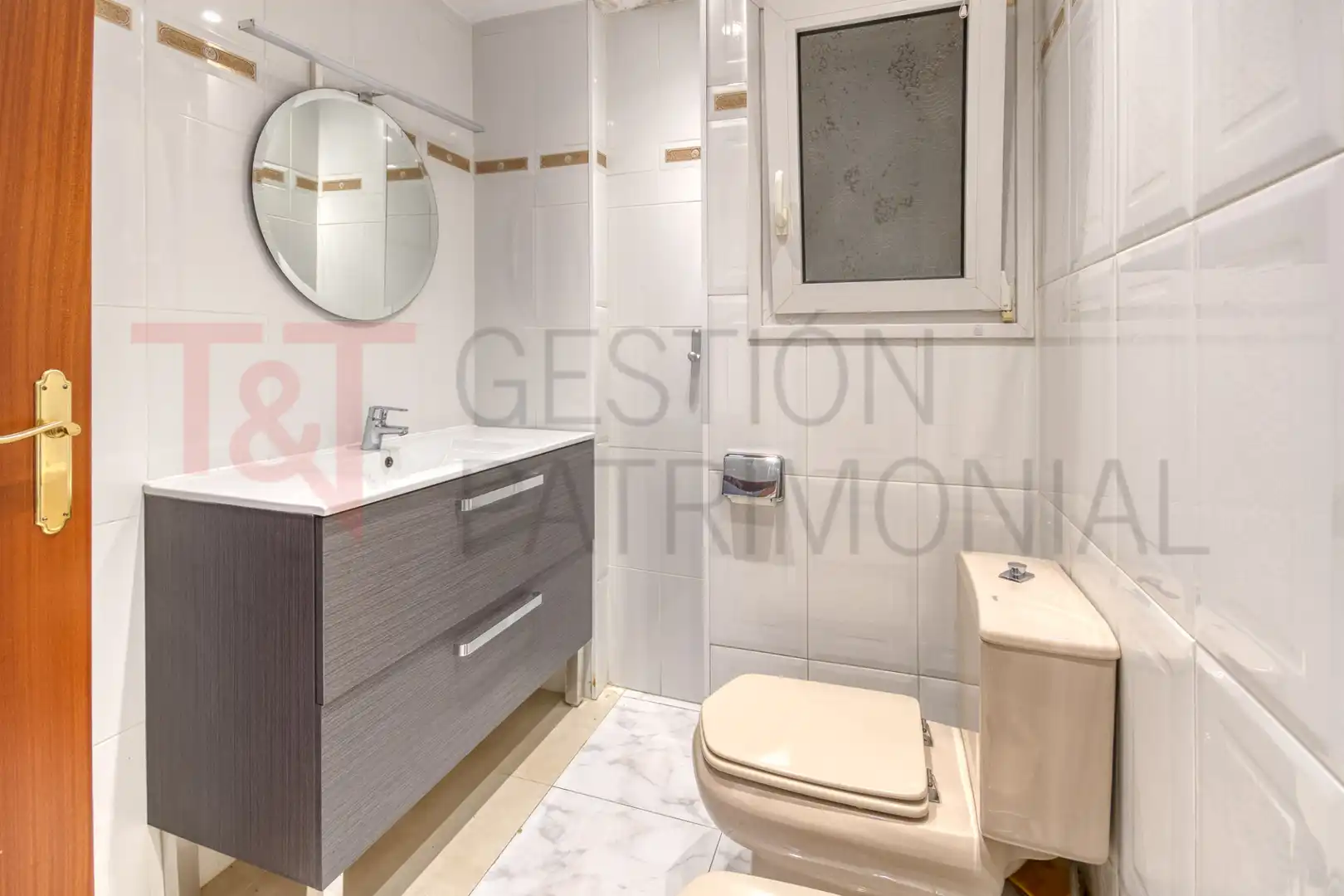 Baño de Piso en venta en Calella con Aire acondicionado, Horno y Balcón