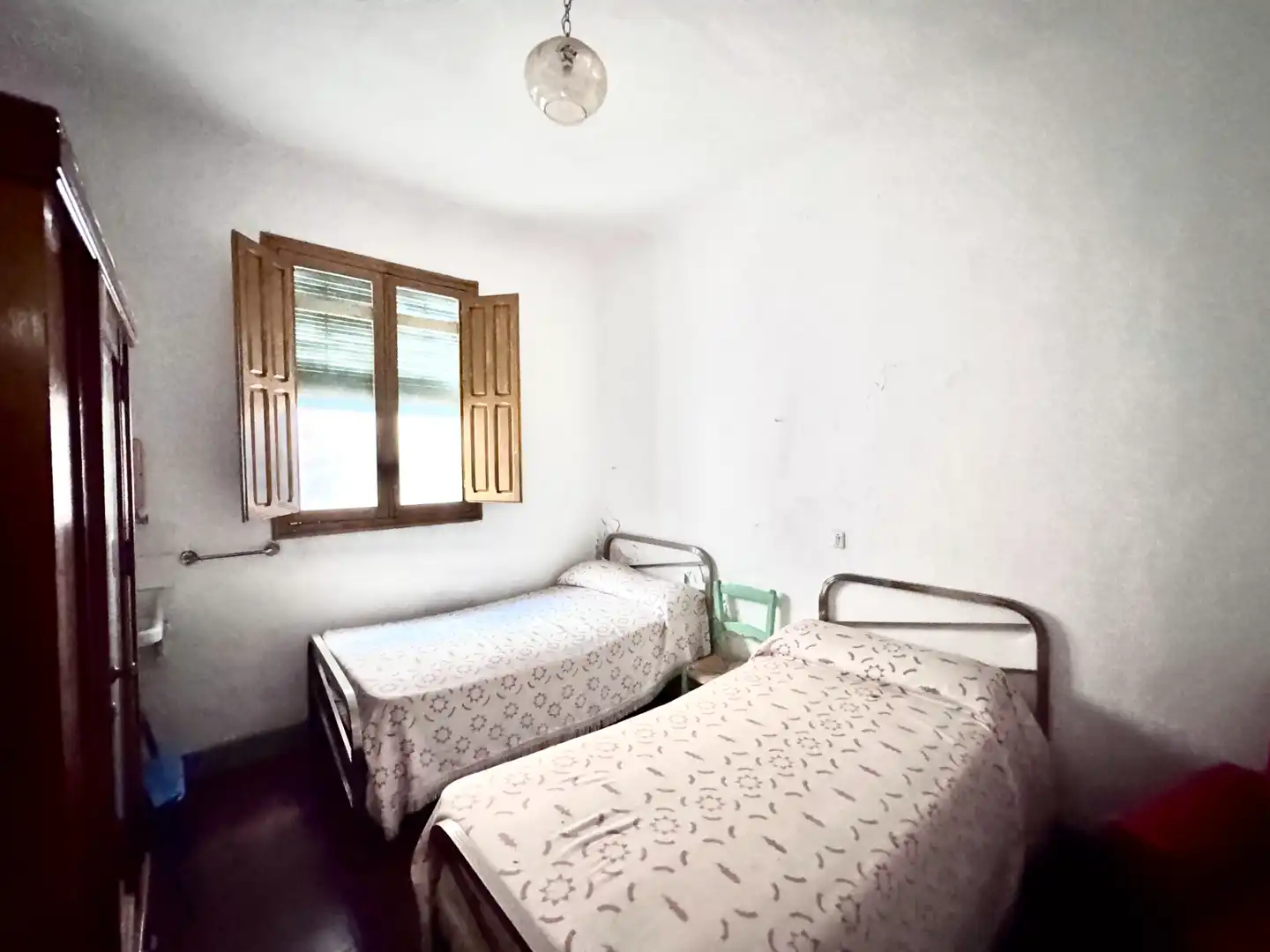 Habitación de Casa o chalet en venta en Lanjarón con Jardín privado y Amueblado
