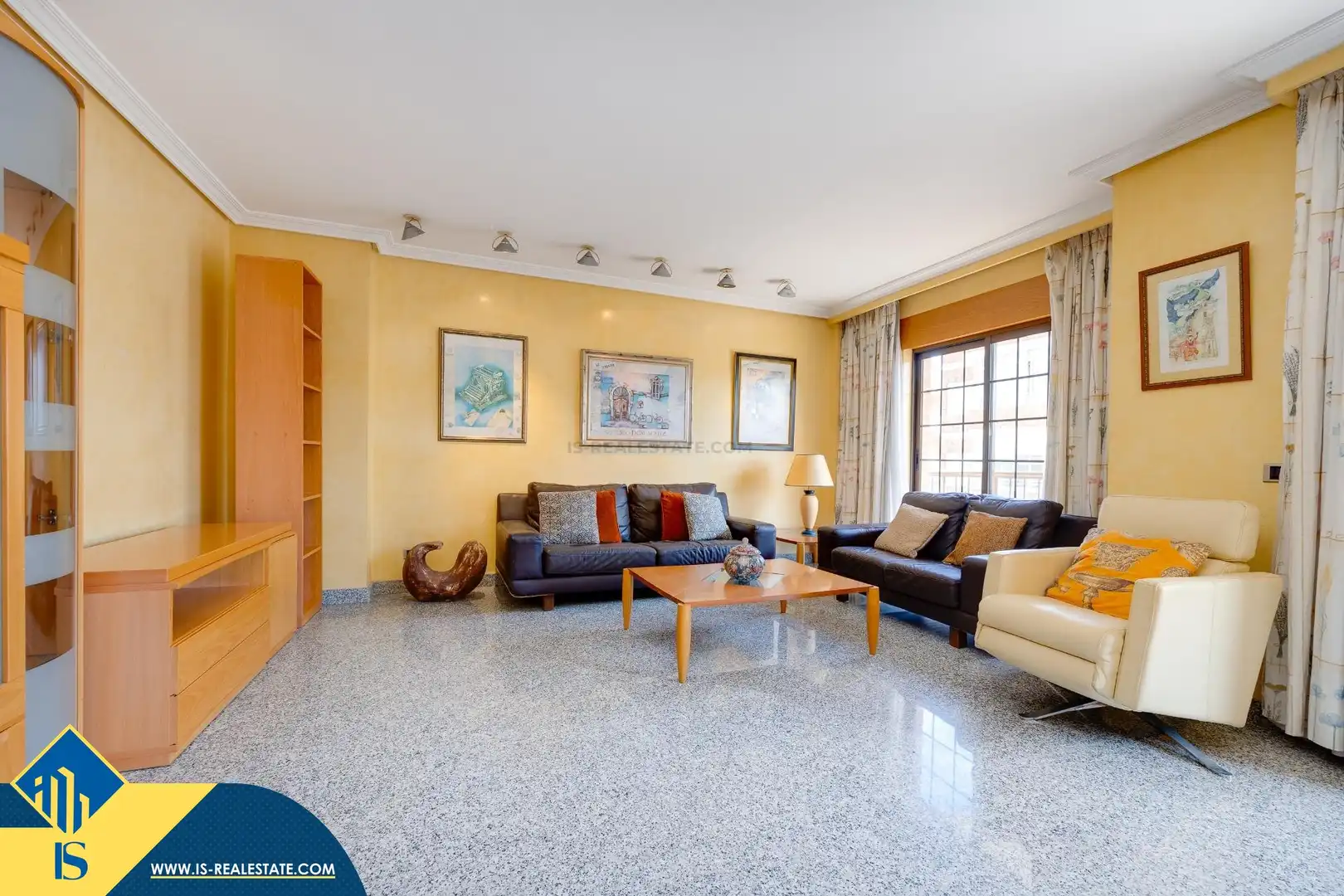 Sala de estar de Ático de alquiler en Torrevieja con Terraza, Trastero y Amueblado