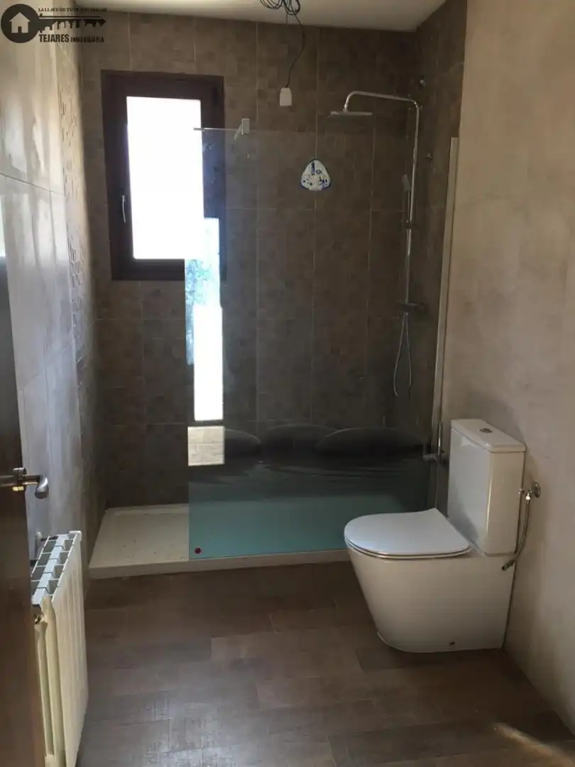 Baño de Casa o chalet en venta en La Recueja con Aire acondicionado, Jardín privado y Terraza