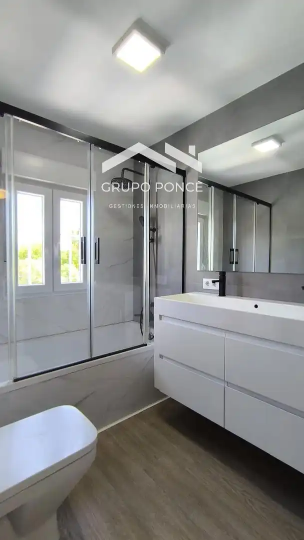 Bathroom of Detached homes for sale in Jerez de la Frontera  with Air Conditioner, Swimming Pool and Furnished