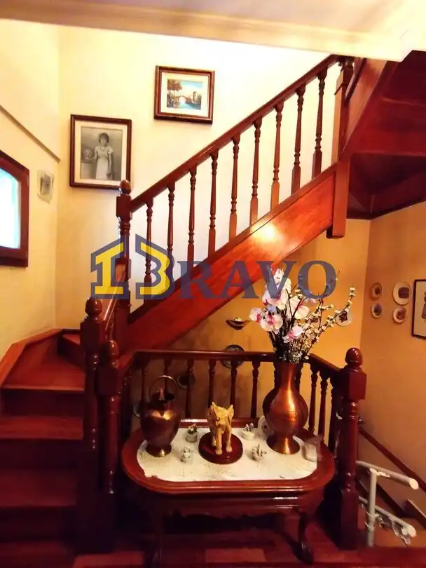 Casa adosada en venta en Medina de Pomar con Calefacción, Jardín privado y Terraza