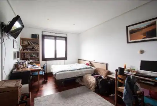Dormitori de Casa adosada en venda en Donostia - San Sebastián  amb Jardí privat i Terrassa